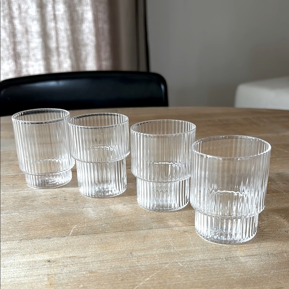 Ferm Living Ripple Glasses - Picture 2 of 7